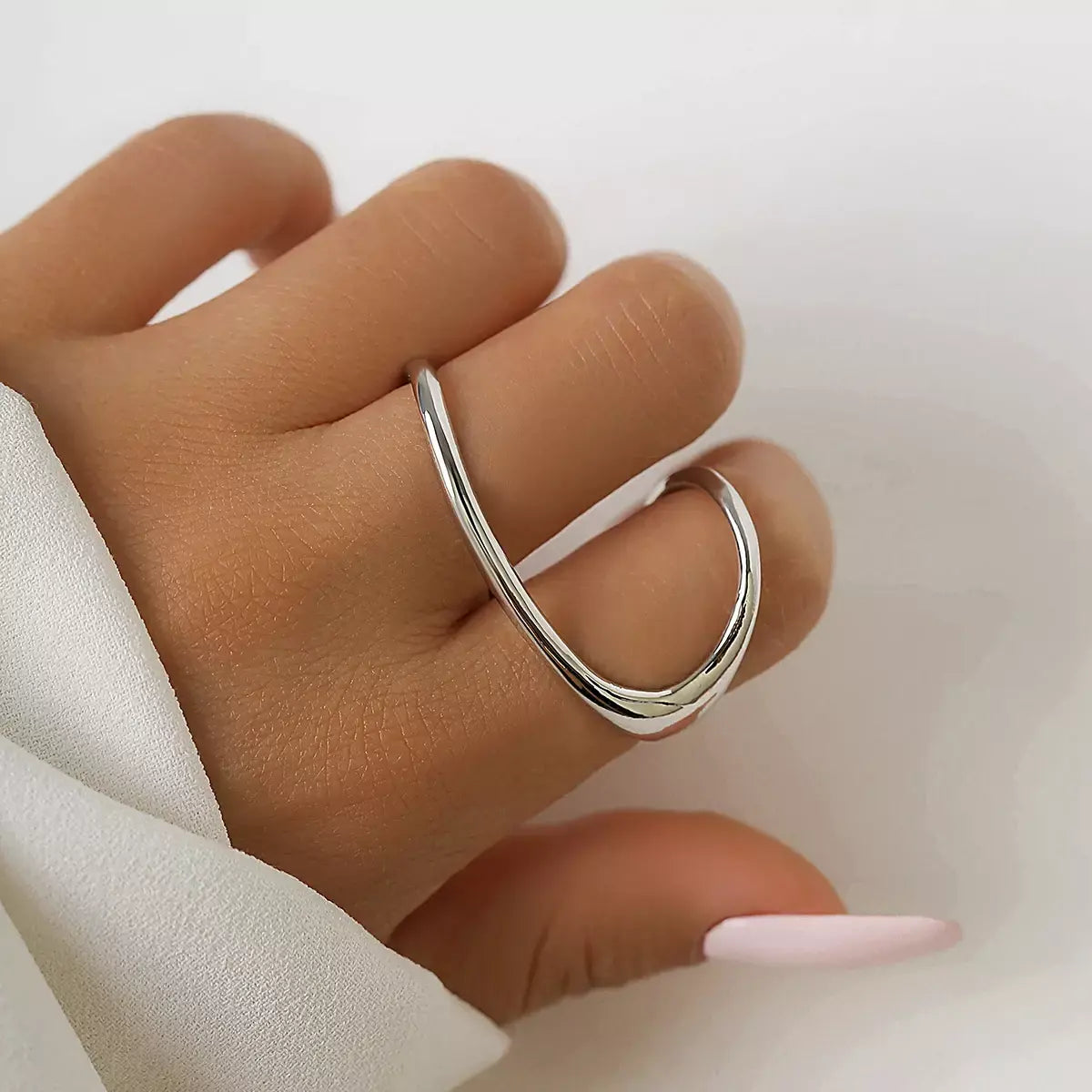 Geometric Hollow Ring | Gold & Silver