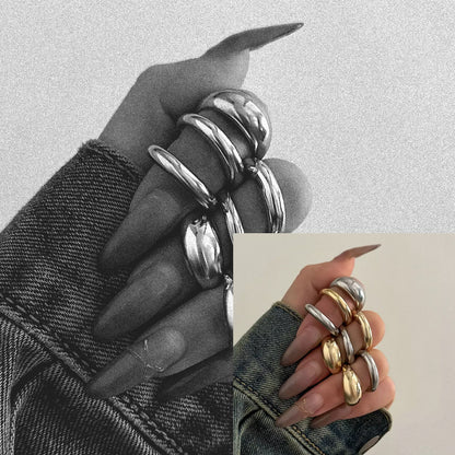 8-piece ring set with smooth water drop geometric designs
Adjustable open design for a comfortable fit
Vintage and versatile style for stacking or individual wear
Perfect for weddings, couples, or gifting