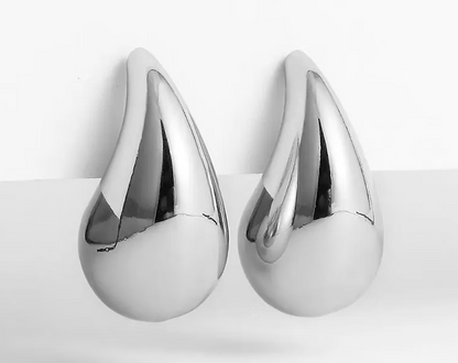 Elegant Teardrop Earrings