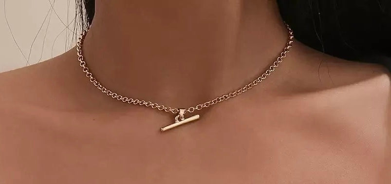 Gold Figaro Chain T Drop Necklace